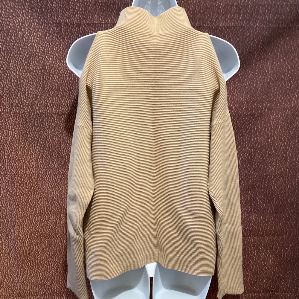 Intermix top - Picture 2 of 9